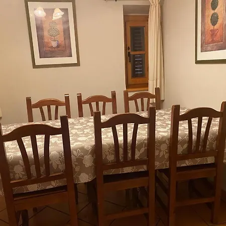 Soportales De Casa rural Peguerinos